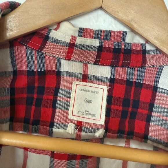 Plaid Button-Up Women's Top - Picture 5 of 5